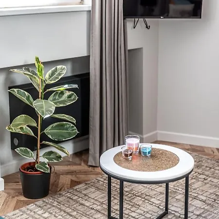 Apartment Modern Velvet Cathedral Square Studio *