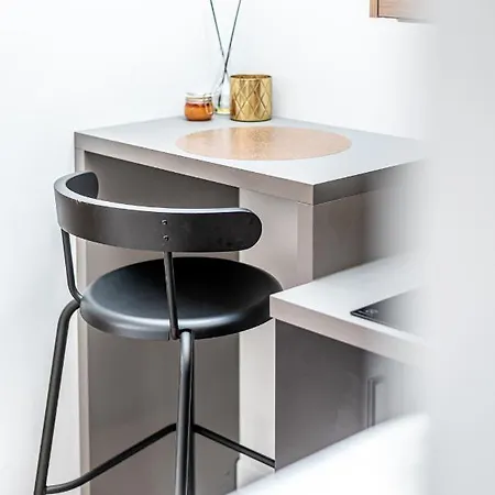 Modern Velvet Cathedral Square Studio *
